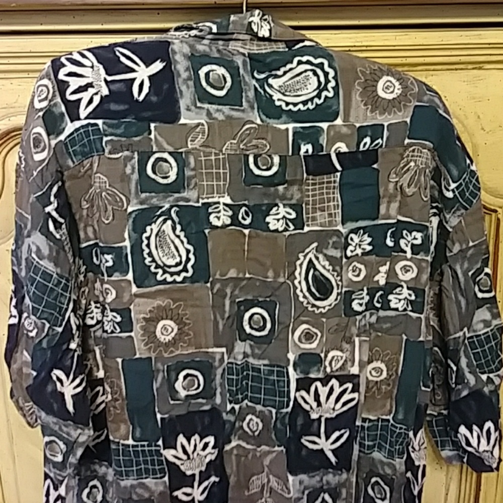 Mens Button Up Shirt Sz Large Casual Career Pierre Cardin Watercolor B15
